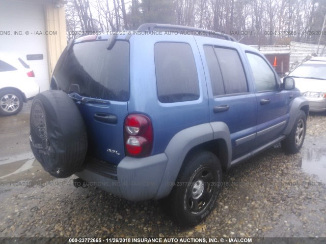 1J4GL48K35W504785 - 2005 JEEP LIBERTY SPORT BLUE photo 4