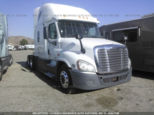 1FUGGLDR0CLBR7352 - 2012 FREIGHTLINER CASCADIA 125  Unknown photo 1