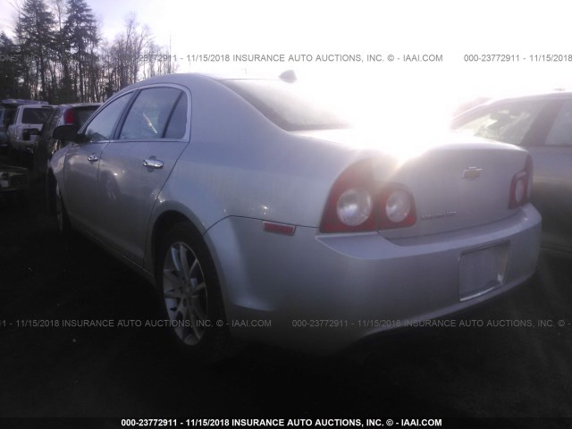 1G1ZE5E05CF112169 - 2012 CHEVROLET MALIBU LTZ 银色 照片 3