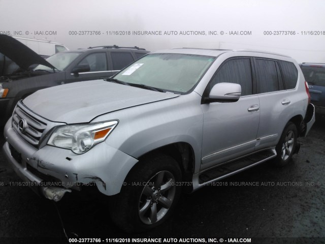 JTJJM7FX6C5039587 - 2012 LEXUS GX PREMIUM SILVER photo 2