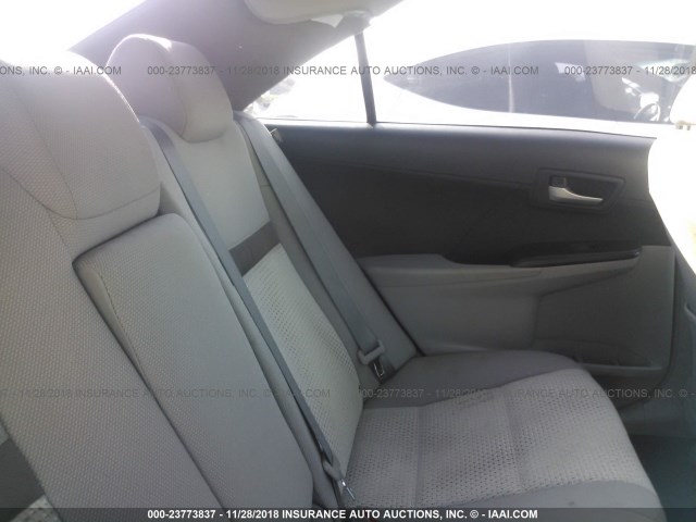 4T1BF1FK1DU239878 - 2013 TOYOTA CAMRY L/SE/LE/XLE Gümüş foto 8