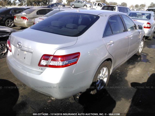 4T1BK3EK6BU631681 - 2011 TOYOTA CAMRY SE/LE/XLE SILVER photo 4