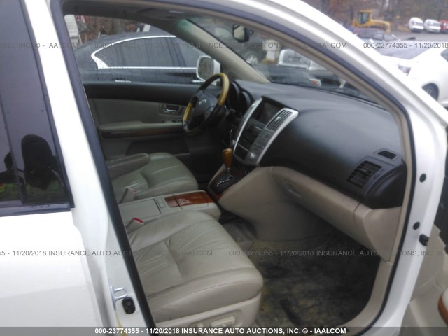 JTJHW31U372016581 - 2007 LEXUS RX 400H WHITE photo 5