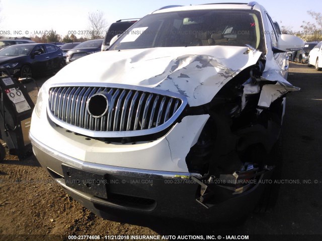 5GAKRBEDXBJ186859 - 2011 BUICK ENCLAVE CXL WHITE photo 6