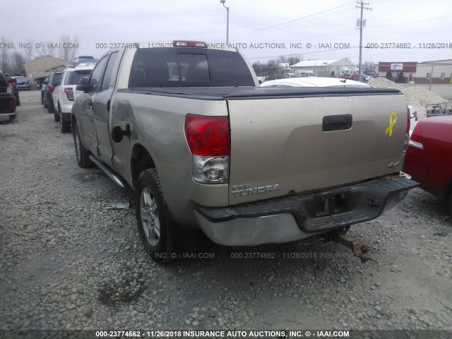 5TFBV54167X007143 - 2007 TOYOTA TUNDRA DOUBLE CAB SR5 GOLD photo 3