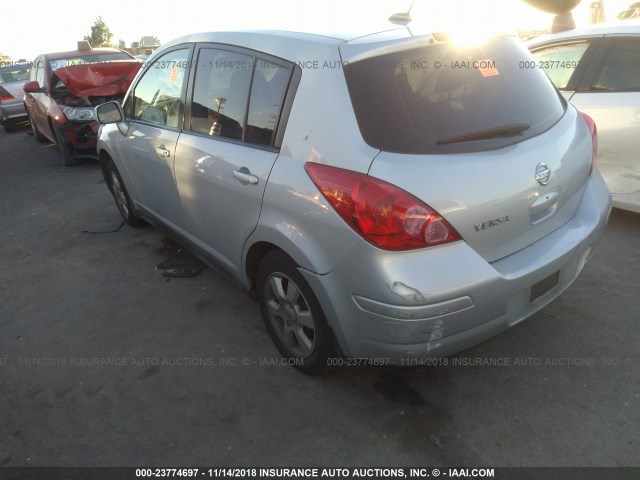 3N1BC13E37L379556 - 2007 NISSAN VERSA S/SL SILVER photo 3