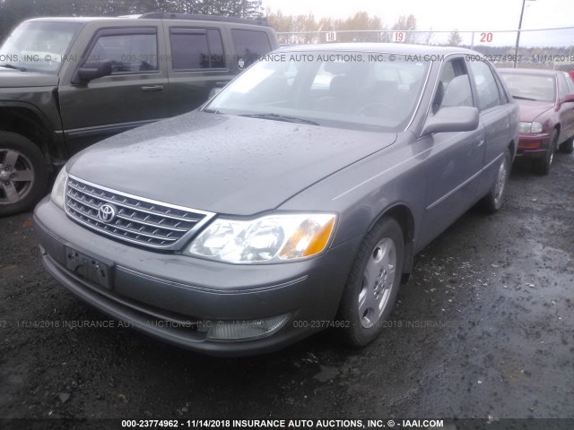 4T1BF28BX4U384954 - 2004 TOYOTA AVALON XL/XLS GRAY photo 2