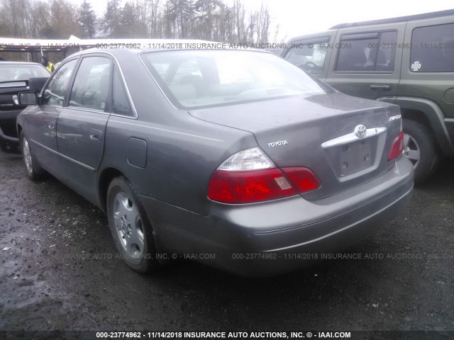 4T1BF28BX4U384954 - 2004 TOYOTA AVALON XL/XLS GRAY photo 3