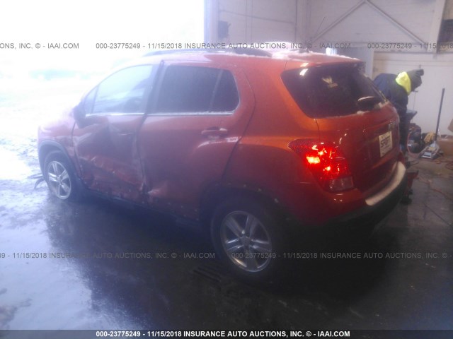 KL7CJLSB3FB116989 - 2015 CHEVROLET TRAX 1LT ORANGE photo 3