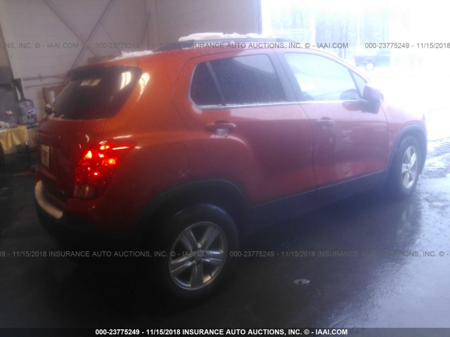 KL7CJLSB3FB116989 - 2015 CHEVROLET TRAX 1LT ORANGE photo 4