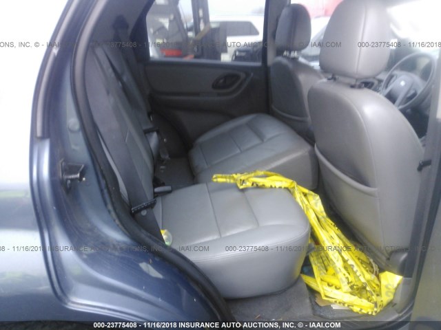 1FMYU03155KA48905 - 2005 FORD ESCAPE XLT BLUE photo 8