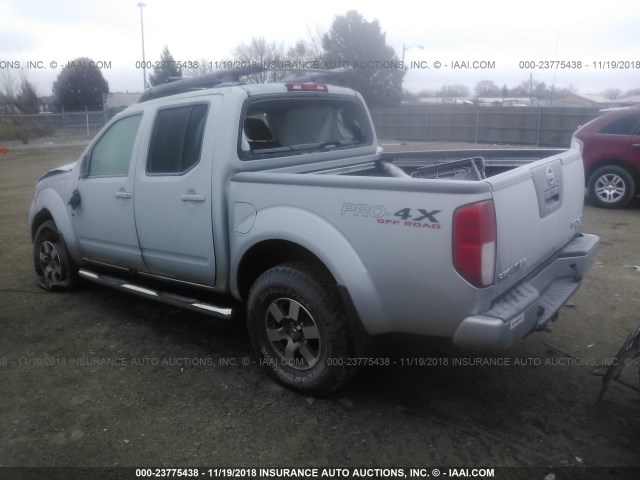 1N6AD0EV8BC448773 - 2011 NISSAN FRONTIER S/SV/SL/PRO-4X SILVER photo 3