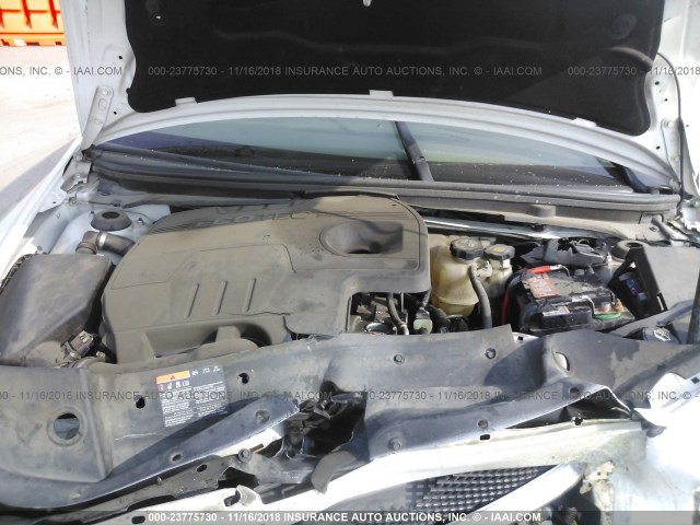 1G1ZC5E00CF287497 - 2012 CHEVROLET MALIBU 1LT WHITE photo 10