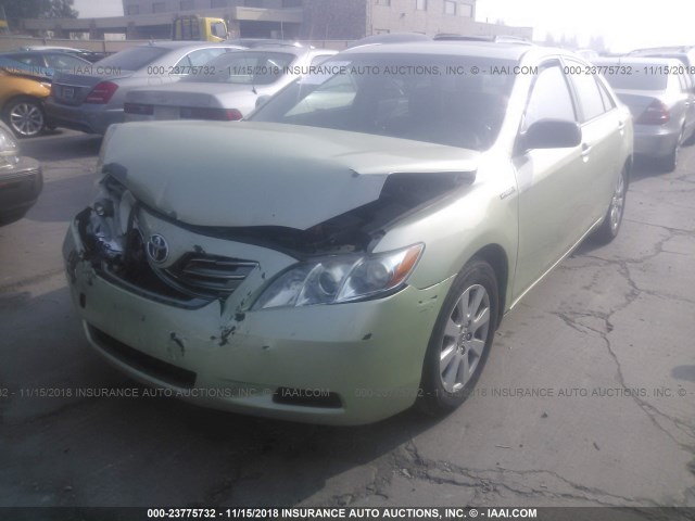 JTNBB46K573035639 - 2007 TOYOTA CAMRY NEW GENERAT HYBRID GREEN photo 2