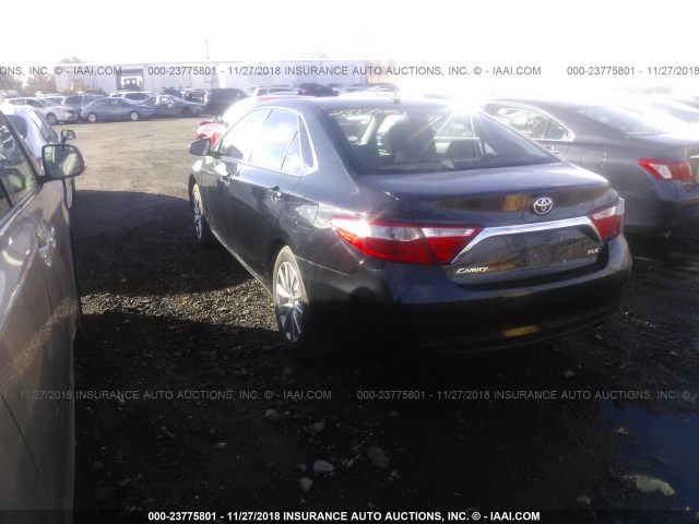 4T4BF1FK0GR576875 - 2016 TOYOTA CAMRY LE/XLE/SE/XSE BLACK photo 3