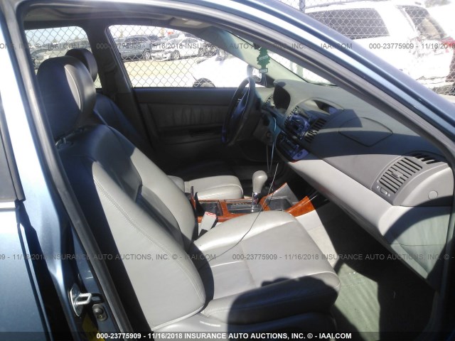 JTDBF30K220063422 - 2002 TOYOTA CAMRY LE/XLE/SE BLUE photo 5