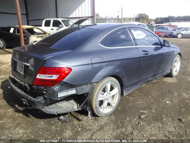 WDDGJ4HB6DG056004 - 2013 MERCEDES-BENZ C 250 GRAY photo 4