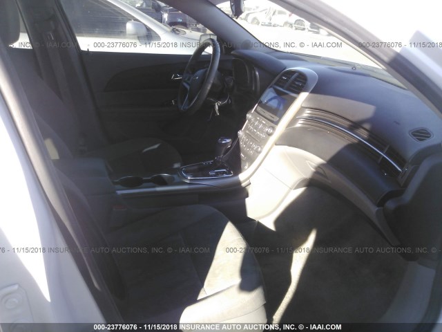 1G11B5SA1DF237867 - 2013 CHEVROLET MALIBU LS 白色 照片 5