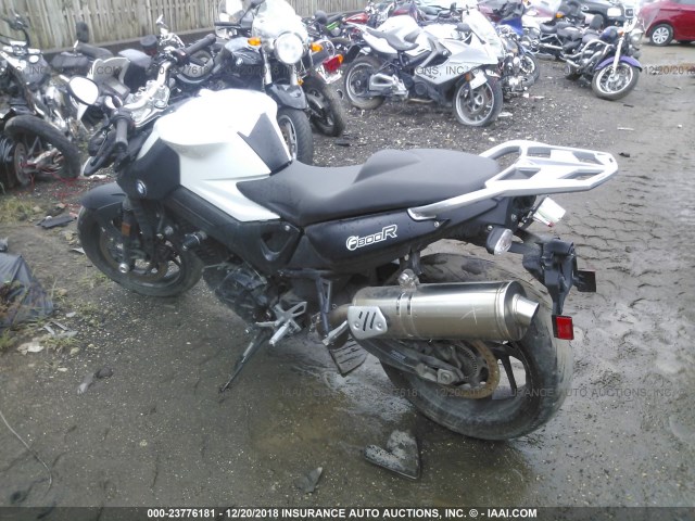 WB1022701BZS50547 - 2011 BMW F800 R WHITE photo 3