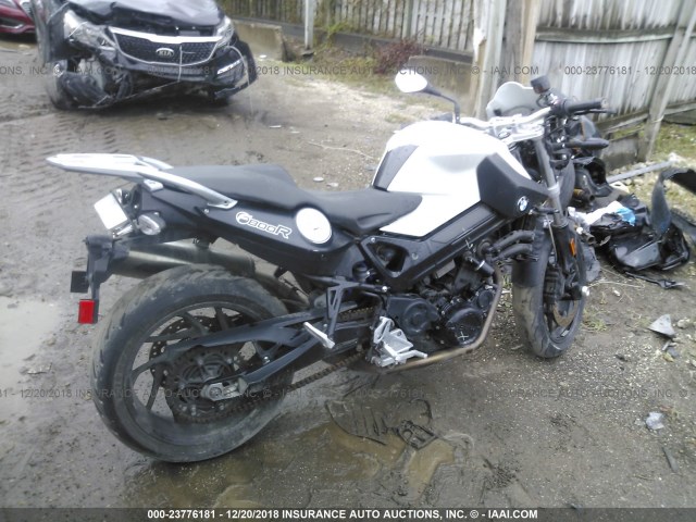 WB1022701BZS50547 - 2011 BMW F800 R WHITE photo 4