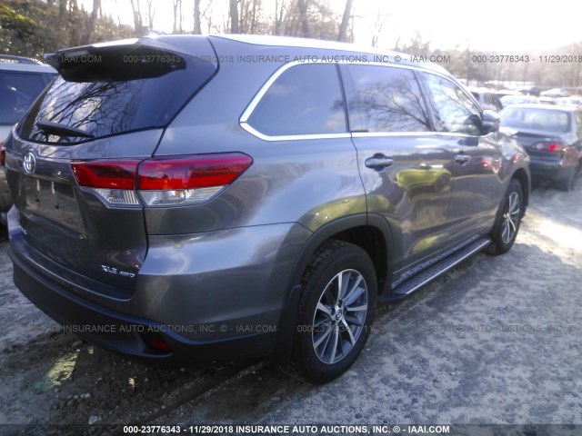 5TDJZRFH4JS538100 - 2018 TOYOTA HIGHLANDER SE/XLE GRAY photo 4