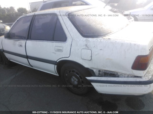 JHMCA5542JC064929 - 1988 HONDA ACCORD LXI WHITE photo 6