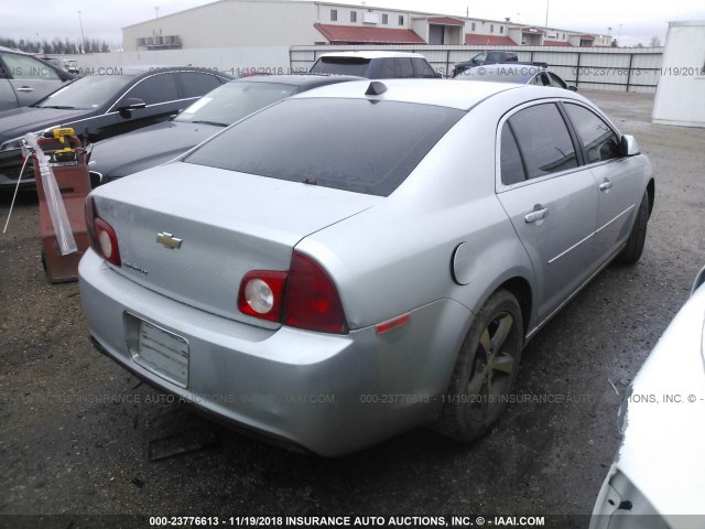 1G1ZC5E00CF305125 - 2012 CHEVROLET MALIBU 1LT 银色 照片 4