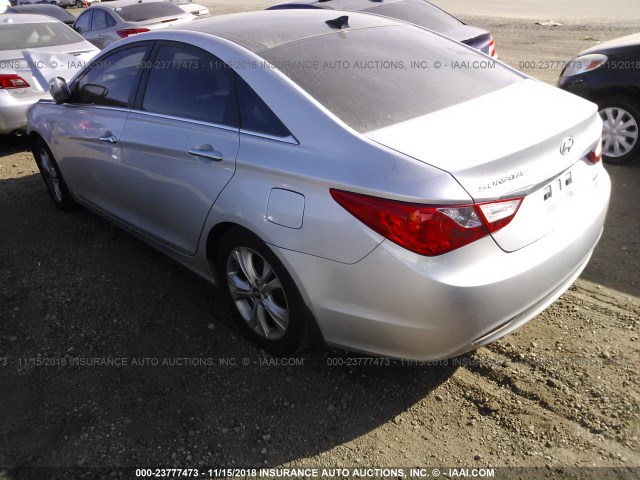 5NPEC4AC1CH473135 - 2012 HYUNDAI SONATA SE/LIMITED SILVER photo 3