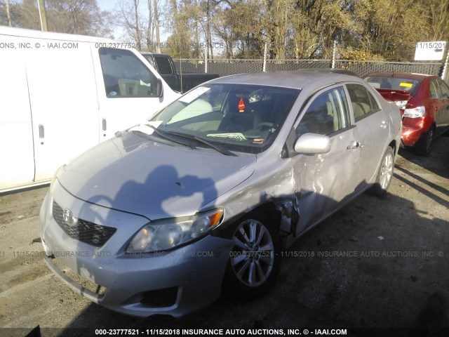 1NXBU4EE9AZ295565 - 2010 TOYOTA COROLLA S/LE/XLE GRAY photo 2