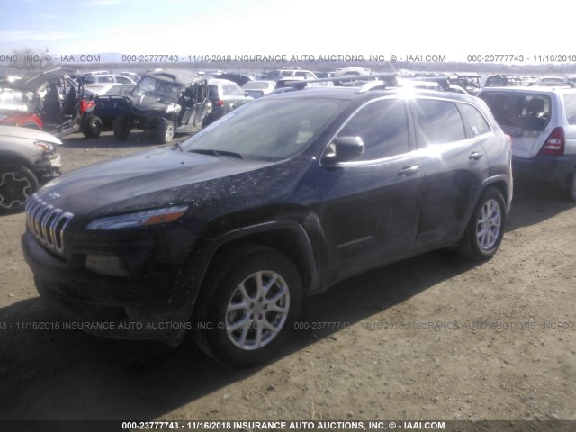 1C4PJMCS1HW545035 - 2017 JEEP CHEROKEE LATITUDE BLACK photo 2