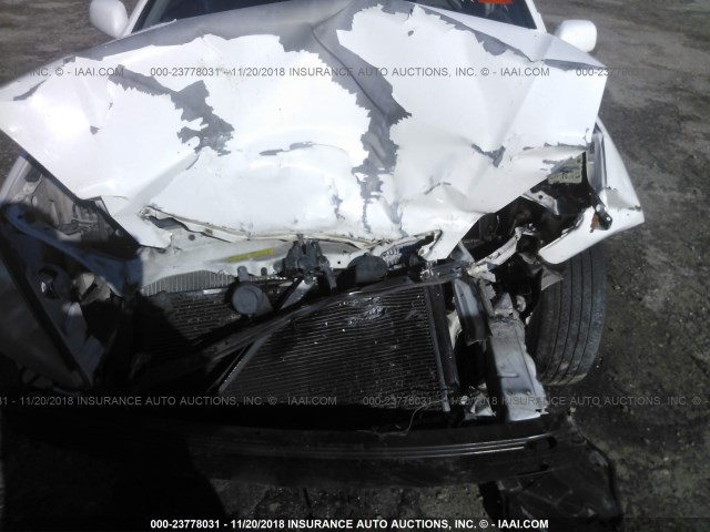 4T1BE32K55U625337 - 2005 TOYOTA CAMRY LE/XLE/SE WHITE photo 6