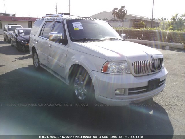 5LMFU28526LJ12387 - 2006 LINCOLN NAVIGATOR 白色 照片 1