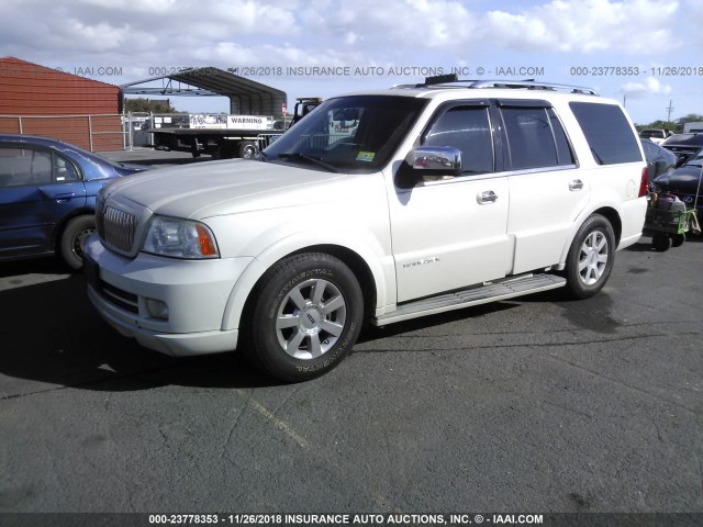 5LMFU28526LJ12387 - 2006 LINCOLN NAVIGATOR 白色 照片 2