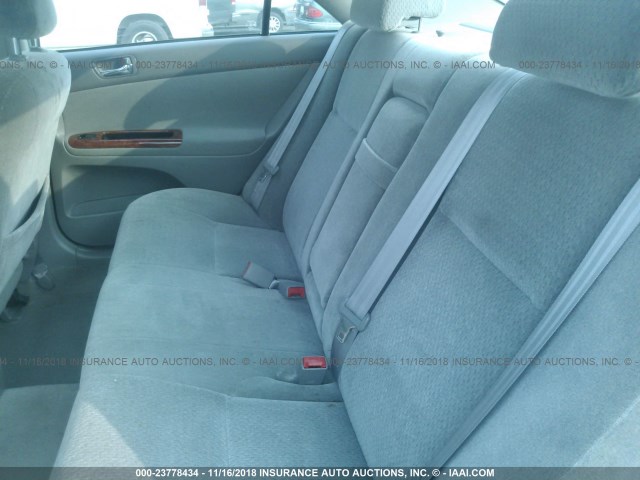 JTDBE30K330183671 - 2003 TOYOTA CAMRY LE/XLE SILVER photo 8