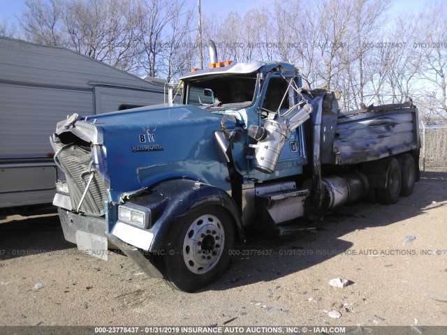 1XKWDB9X6YJ845939 - 2000 KENWORTH CONSTRUCTION W900 BLUE photo 2