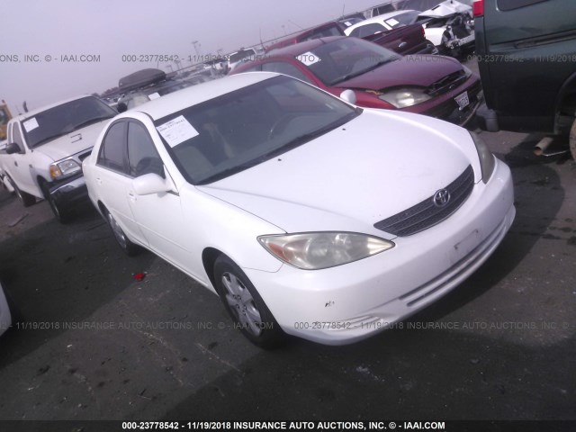 4T1BE32K92U046931 - 2002 TOYOTA CAMRY LE/XLE/SE WHITE photo 1