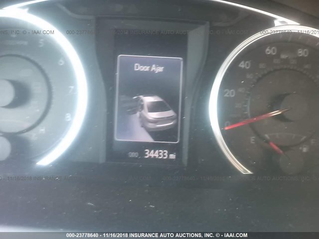 4T1BF1FK2HU386278 - 2017 TOYOTA CAMRY LE/XLE/SE/XSE BLUE photo 7