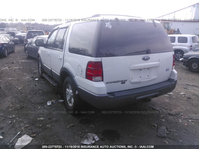 1FMPU16L64LB74794 - 2004 FORD EXPEDITION XLT WHITE photo 3