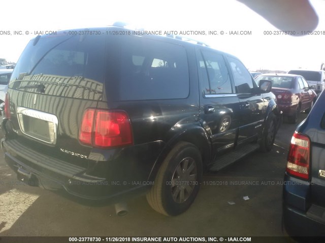 5LMFU27R83LJ33874 - 2003 LINCOLN NAVIGATOR BLACK photo 4