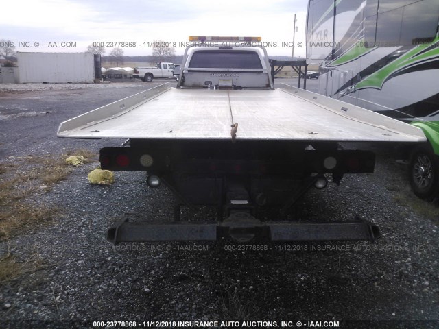 1FDAF56F93EA10976 - 2003 FORD F550 SUPER DUTY WHITE photo 8