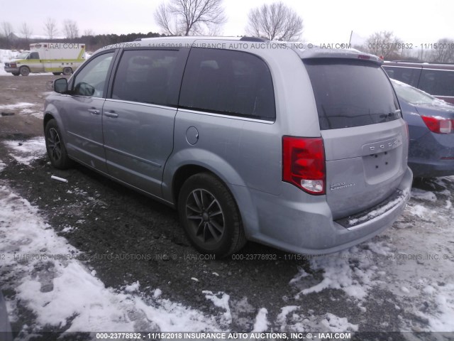 2C4RDGCG5HR749956 - 2017 DODGE GRAND CARAVAN SXT GRAY photo 3