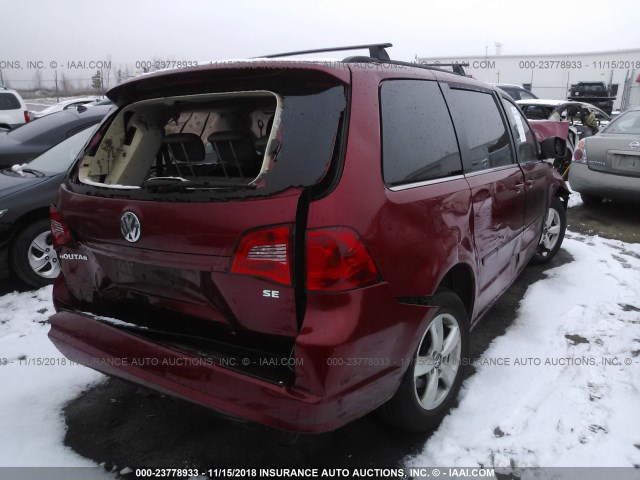 2V8HW34199R554926 - 2009 VOLKSWAGEN ROUTAN SE RED photo 4