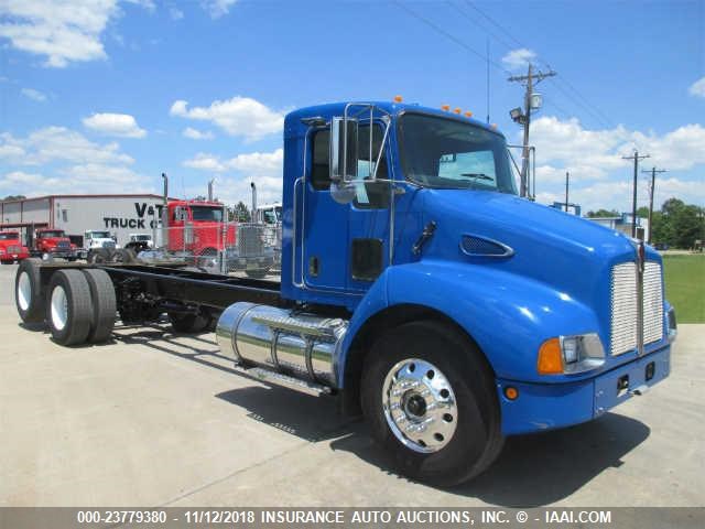 2NKMHD7X56M148532 - 2006 KENWORTH T300 T300 BLUE photo 1