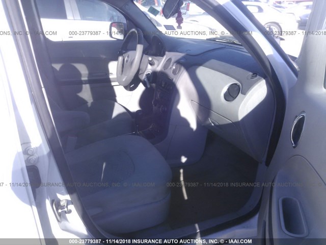 3GNCA13D88S669868 - 2008 CHEVROLET HHR LS Blanco foto 5