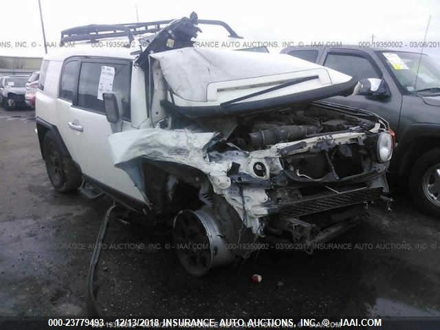 JTEBU4BF6BK099237 - 2011 TOYOTA FJ CRUISER WHITE photo 1