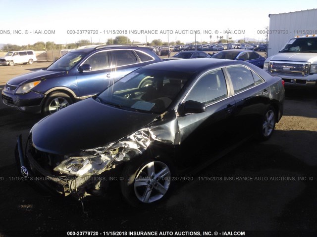 4T1BF1FK0DU280390 - 2013 TOYOTA CAMRY L/SE/LE/XLE Mavi foto 2