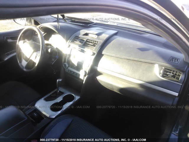 4T1BF1FK0DU280390 - 2013 TOYOTA CAMRY L/SE/LE/XLE Mavi foto 5