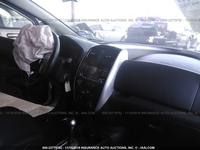 3N1CE2CP0GL363076 - 2016 NISSAN VERSA NOTE S/S PLUS/SV/SL/SR SILVER photo 5