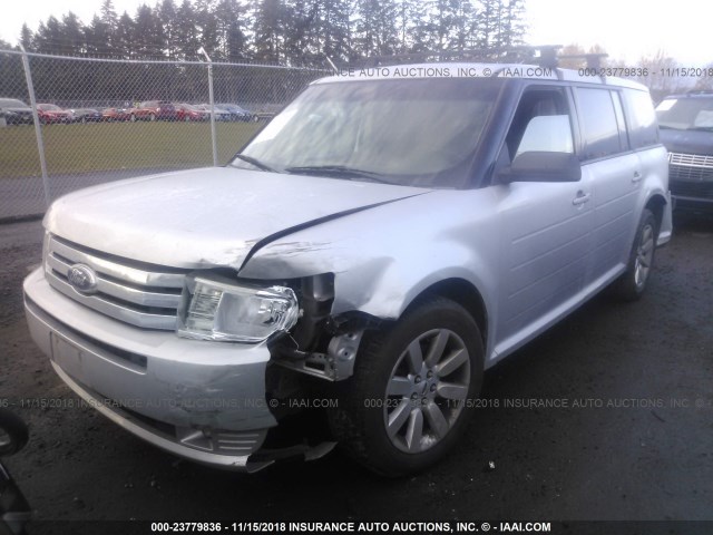 2FMDK51C19BB07793 - 2009 FORD FLEX SE SILVER photo 2