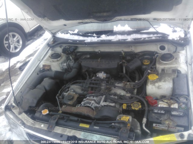 JF1SF6552YH724905 - 2000 SUBARU FORESTER S WHITE photo 10